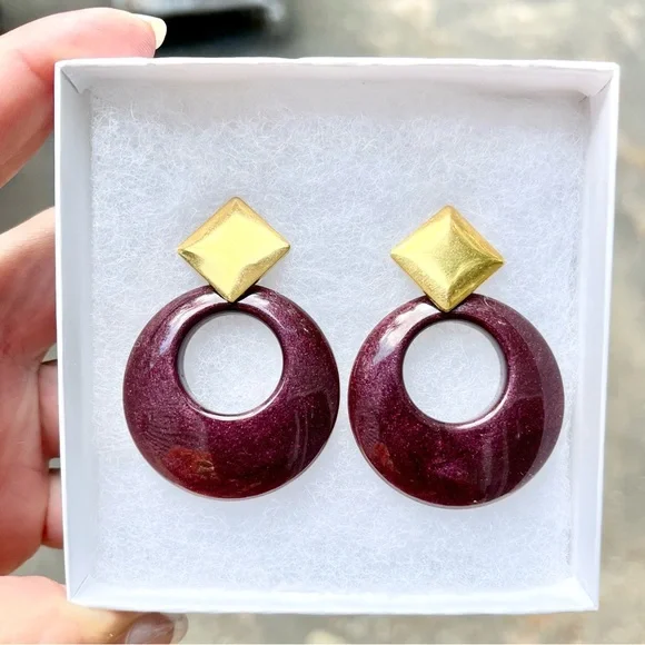 Resin Earrings - Picture 6 of 9